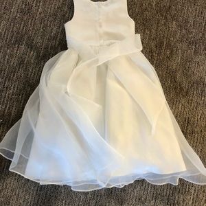 Girls size 4 flower girl dress, great condition, worn only to wedding ceremony